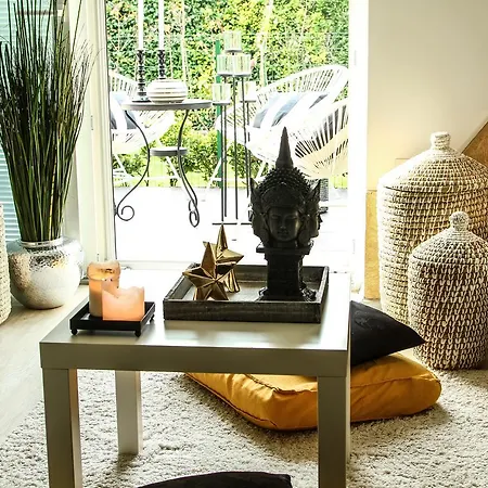 Apartment The Lie Design *
